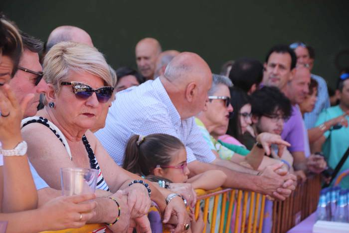 "Ibarra, Azoka eta Piparra" 77 1537103623677