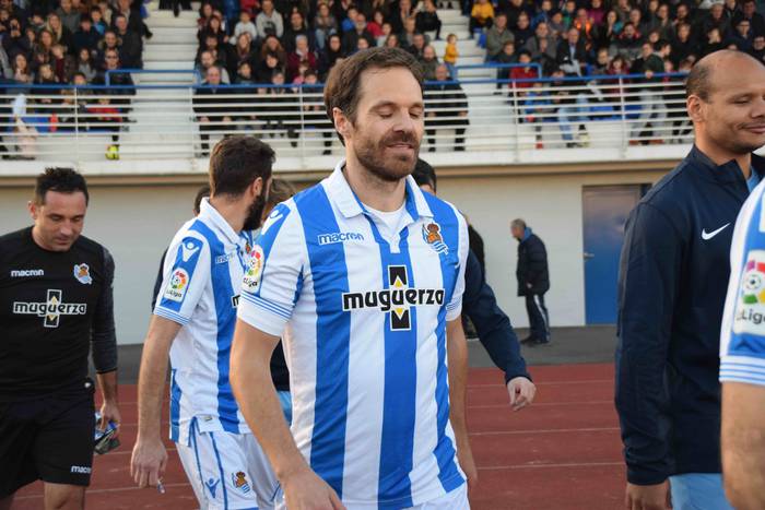 Mikel Alonso agur omenaldia tolosa berazubi 28 1544294506264