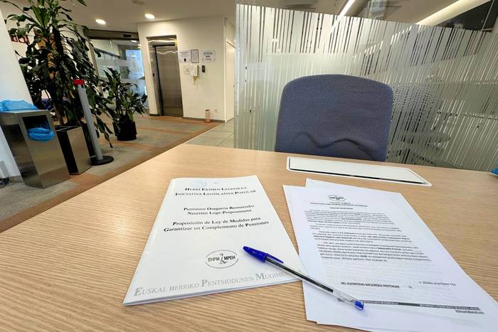 Pentsioak osatzeko euskal sistema bat ezartzeko herri ekimen legegilea sinatzeko aukera, Tolosan