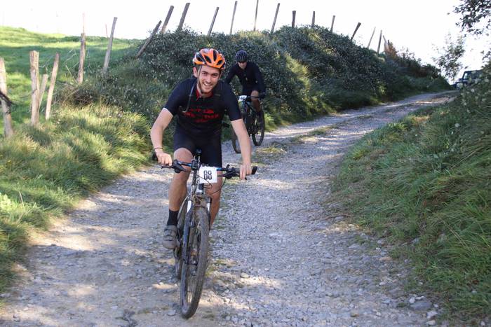 Irrintzi Txirrindularitza El 18 1633182220408