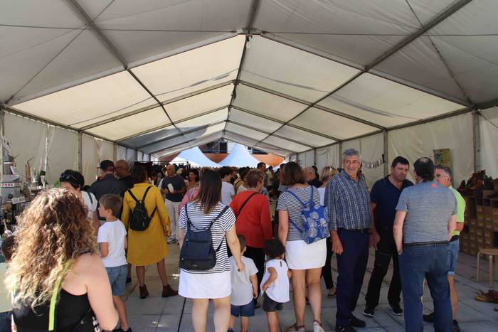 Jendetza elkartu du Asteasuk 1 1569763891725