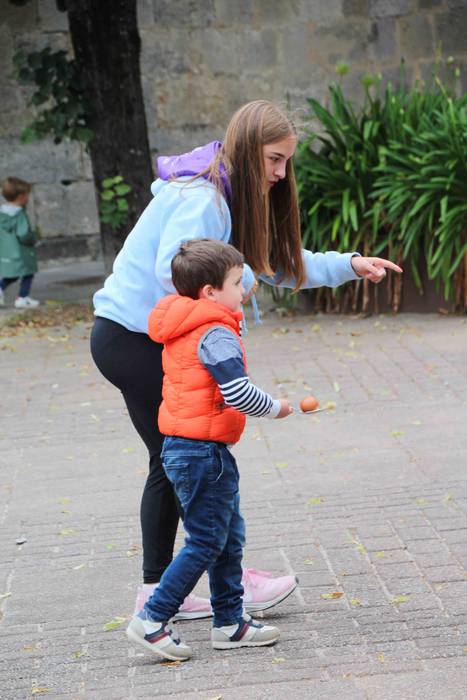 Leaburuko haurrek jolasean o 12 1656520738779