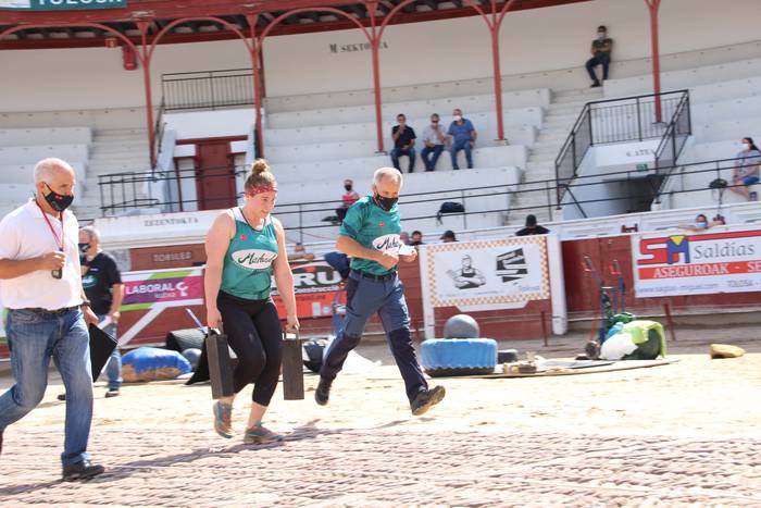 Luzia Orbe eta Garazi Arruti 29 1624128859312