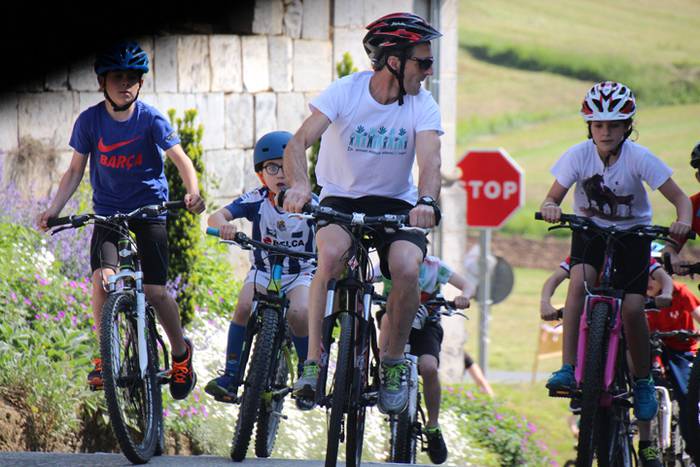 Bizikletan eta korrika ibili 16 1526819673619
