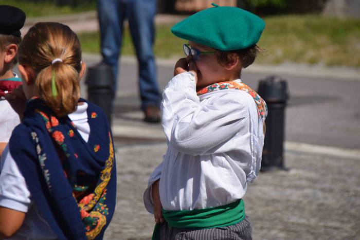 Orendain festak dantza emana 28 1534332939667