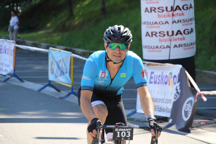 Gurpil gainean, Abraham Olan 60 1559487056778