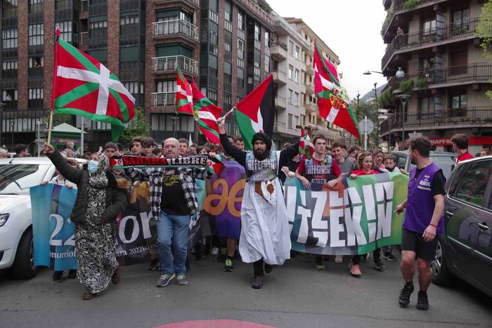 22. Korrika, furgonetatik, T 30 1649420181396