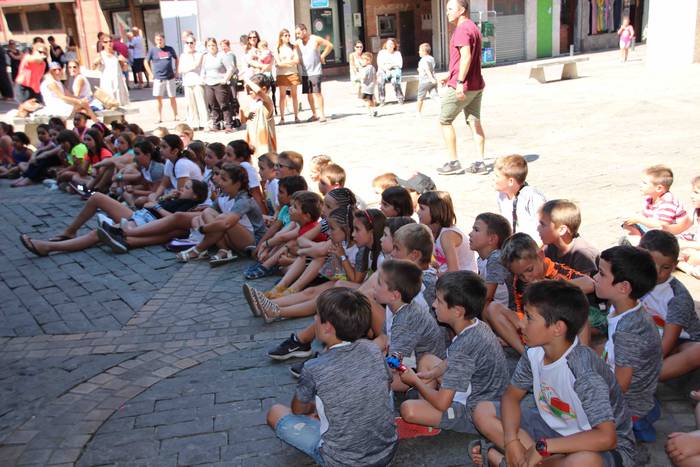 Tripa beteta, dantzan pasa d 95 1563205368316