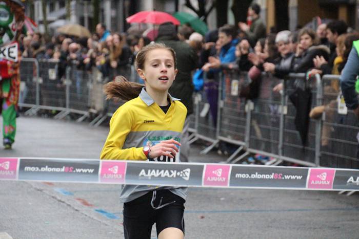 700 haur inguru XXXI. Ero Et 96 1516542433222