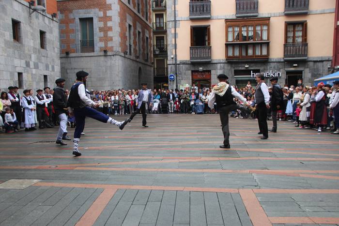 Udaberri Dantza Dezagun Tolo 97 1504963592919