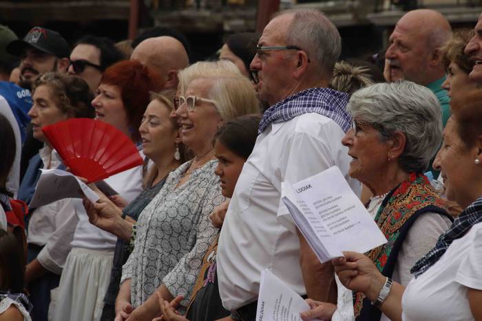 Jendetsua izaten ari da Erro 49 1659205849274