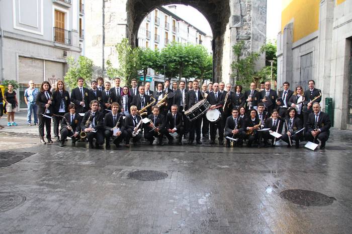 Lizarrez apaindutako kaleeta 21 1498311279372