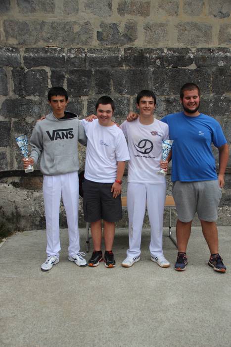 Puzgarriak, pilota eta karta 73 1501614135068