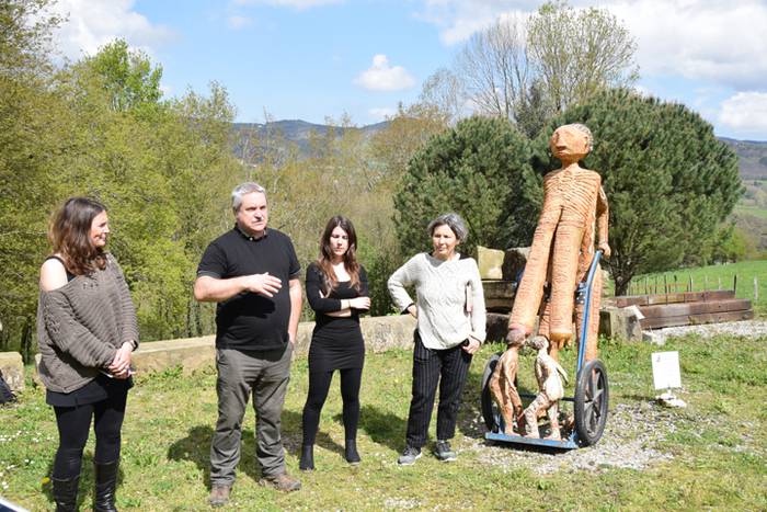 Ur Mara, Slow Art Day 6 1523712705804