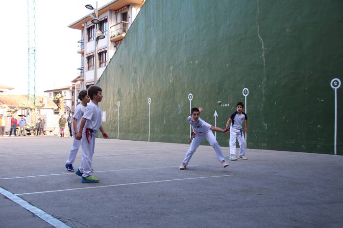 Gabonetako XIX. Piloeta Topa 4 1640868931366