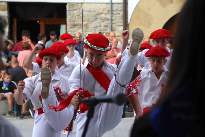 berastegi jaiak soka dantza 10 1533937536523