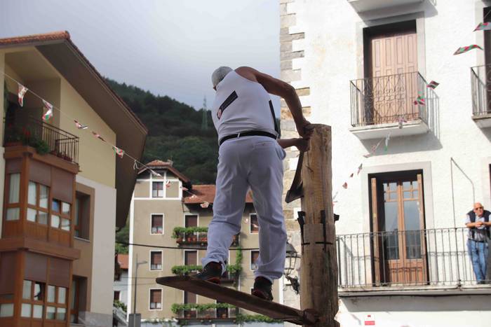 Festetan ere badago kirolera 33 1565473416181