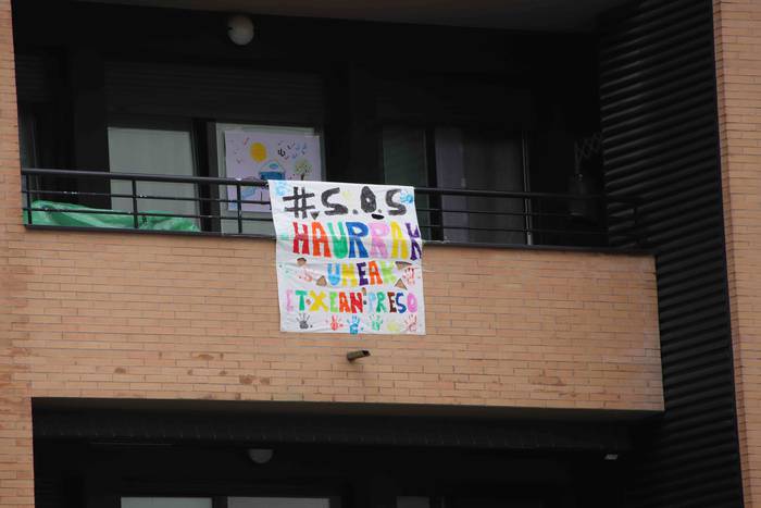 Mugimendu erdi librea 3 1588012109956