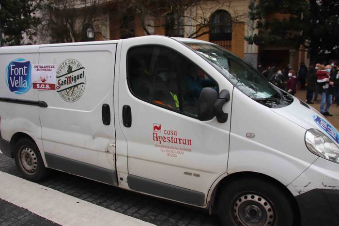 Ostalaritza Aurrera kotxe ka 18 1612011930023