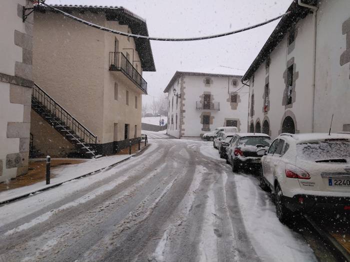 Elkartasun uholdea, elurtea  18 1515430021851