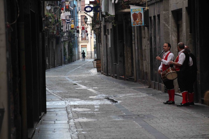 Berdez esnatzen da ekainaren 24a - 3