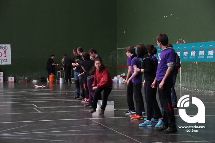 GURE ESKU DAGO FESTA AIZTOND 4 1488632980866