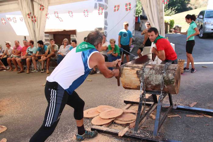 Uganetarrak gehiago izan dir 72 1537015313840