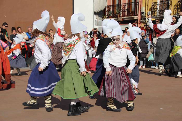 Lamiak, sorginak eta iratxoa 20 1582223379242