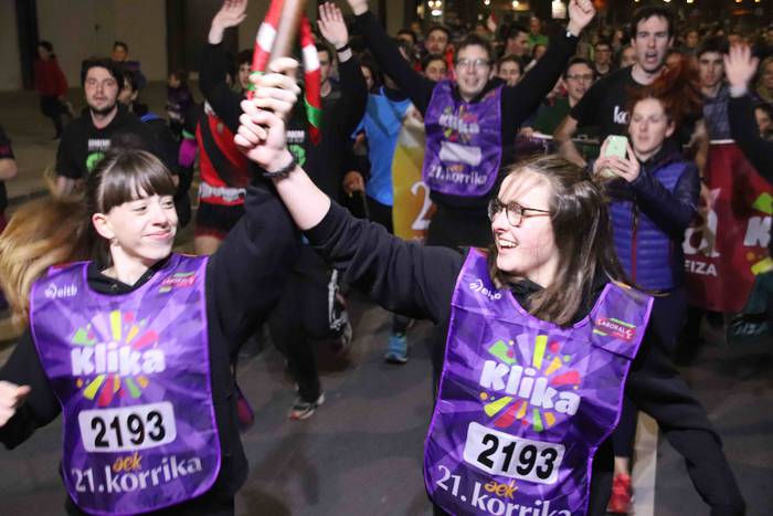 Orain, gaur eta hemen, dena  43 1555133867667