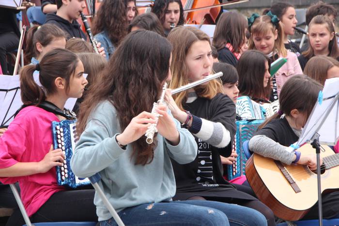 Emusik emanaldia Zizurkilen 12 1462635999581