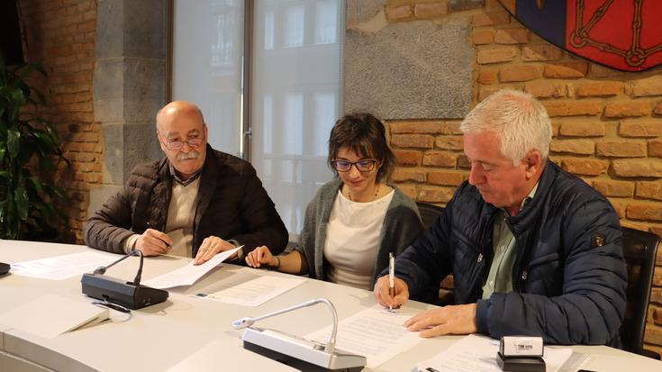 Nagusilan elkarteak eta TAK Oriak hitzarmena sinatu dute