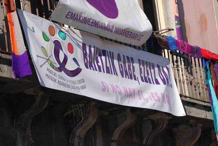 'Gora emakume anitzak eta go 42 1542976388887