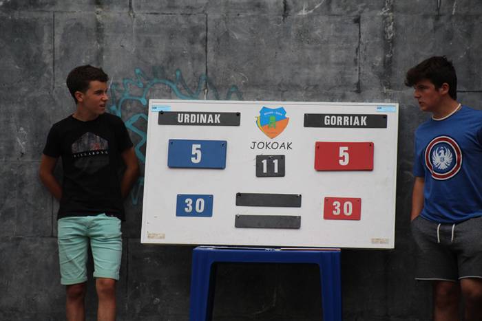 Denetarik festen lehen arratsaldean 53 1469381819208