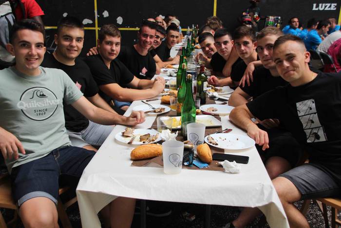 Amezketako festetako Kuadril 19 1661534983470