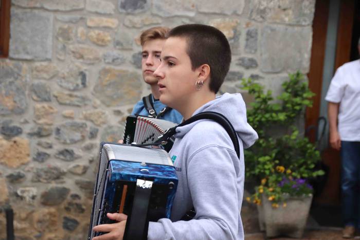 Asteasuko haurrek hasi dute  109 1530189487529