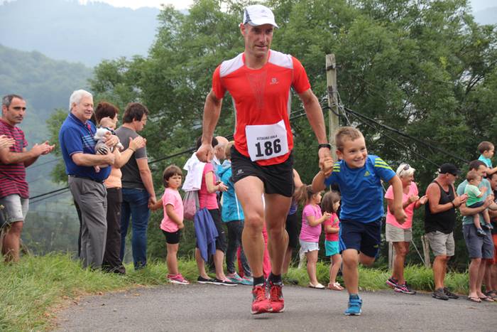 Santamañara igoera, festen a 25 1499606858450