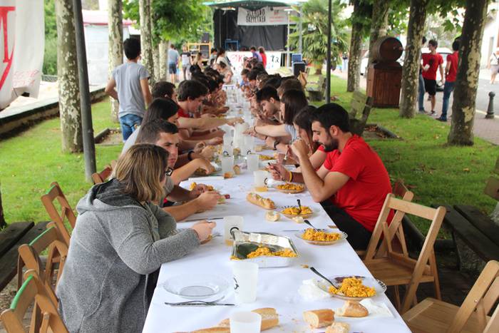 Alegia festak ostirala eguer 12 1500049407415