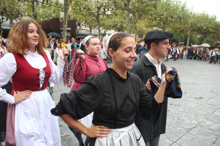 Udaberri Dantza Dezagun Tolo 132 1504963831932