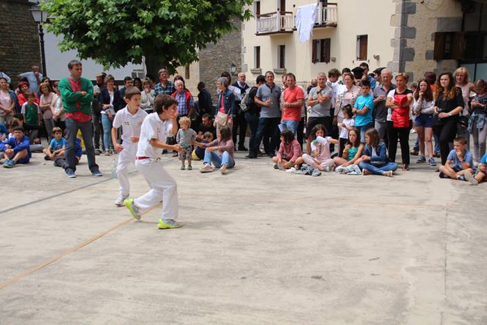 Tradizioa mantentzeko soka 130 1498747432395