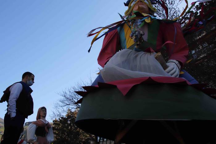 Erraldoi eta Buruhandiak Zal 20 1645883940701