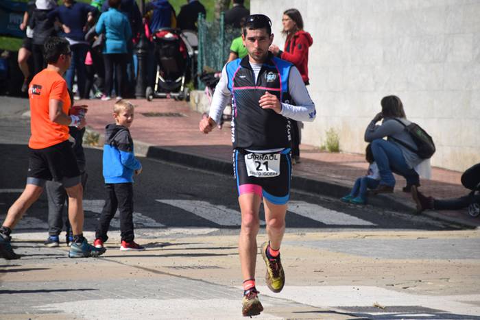 Hassan Ait Chaou eta Maitane 87 1489934077359