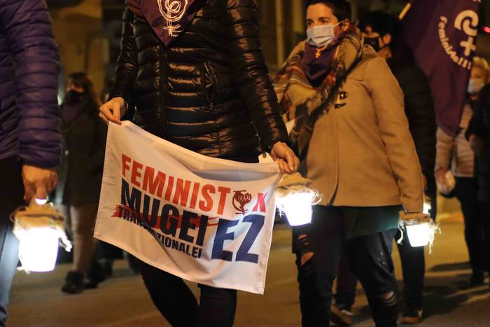 Emakumeek eskualdeko kaleak  68 1615233093604