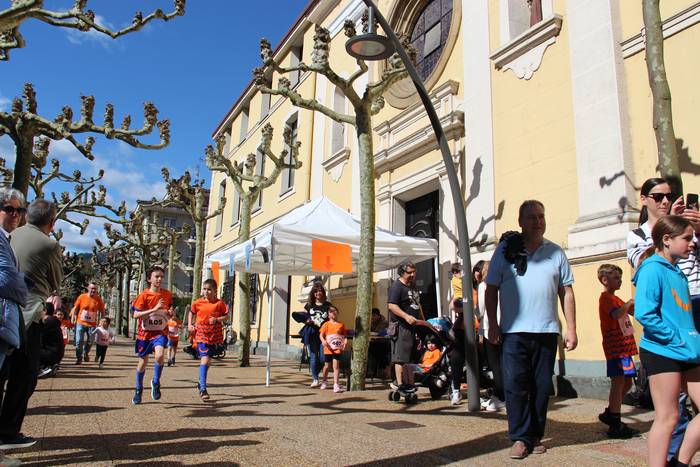 Herrikide ikastetxearen elkartasun kanpaina