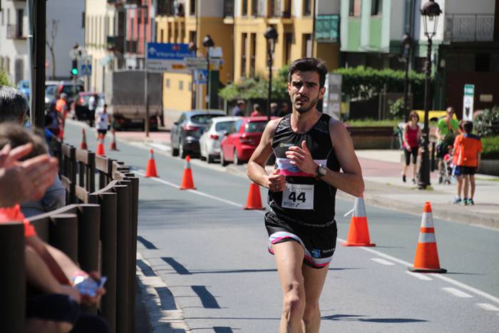 Haur, gazte eta heldu krosea 142 1491742595388