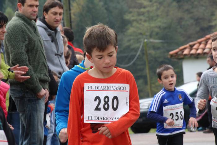 Estutu txikia arnasari  12 1478951371356