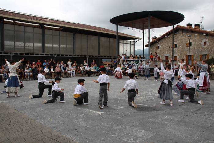 ADUNAKO AMA BIRJINAK 2017. A 21 1502798969555