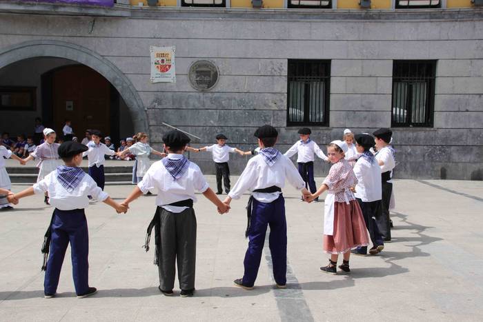 Alurr Eguna 2022 11 1653135888074