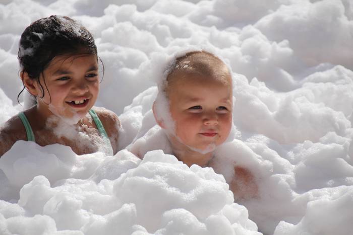 Zirkuaren aparretan murgilduta 10 1473012450010