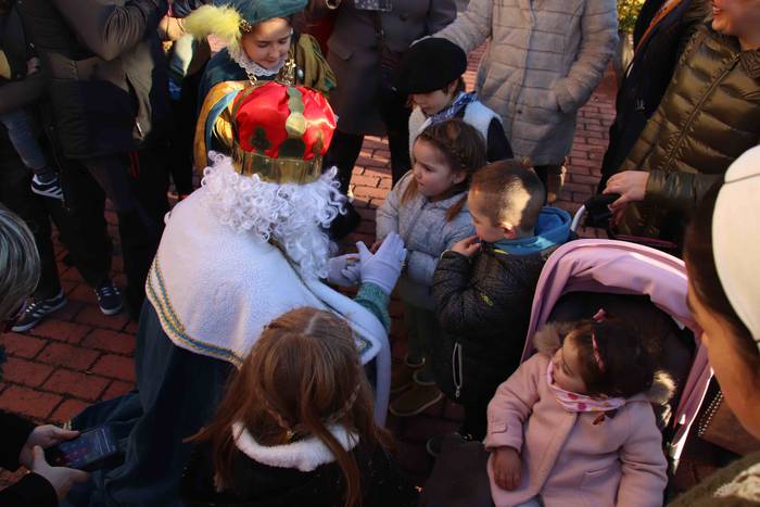 Errege Magoak heldu dira Tol 8 1578242295447