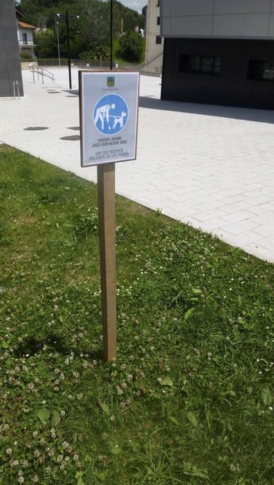Txakur kakak jasotzeko kanpaina abiatu dute Zizurkilen